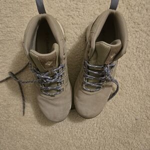 Columbia Tan Boots